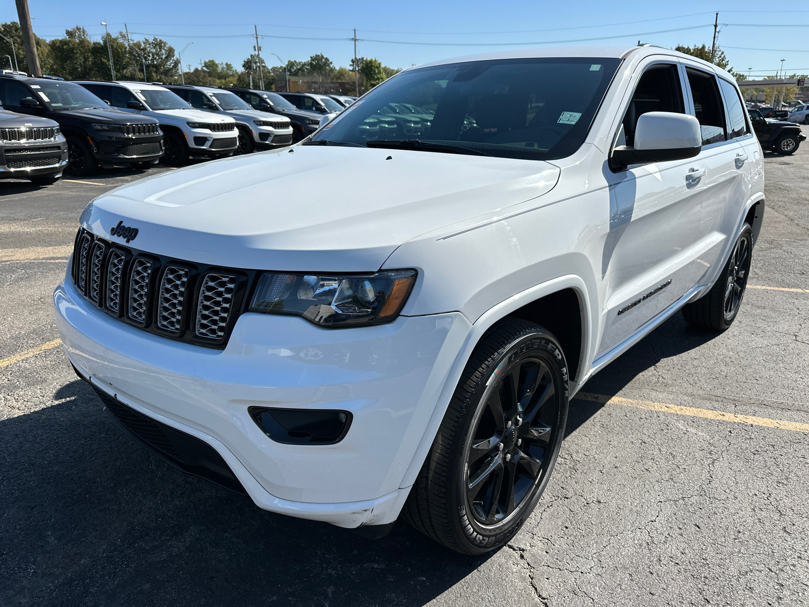 2021 Jeep Grand Cherokee Laredo X 2