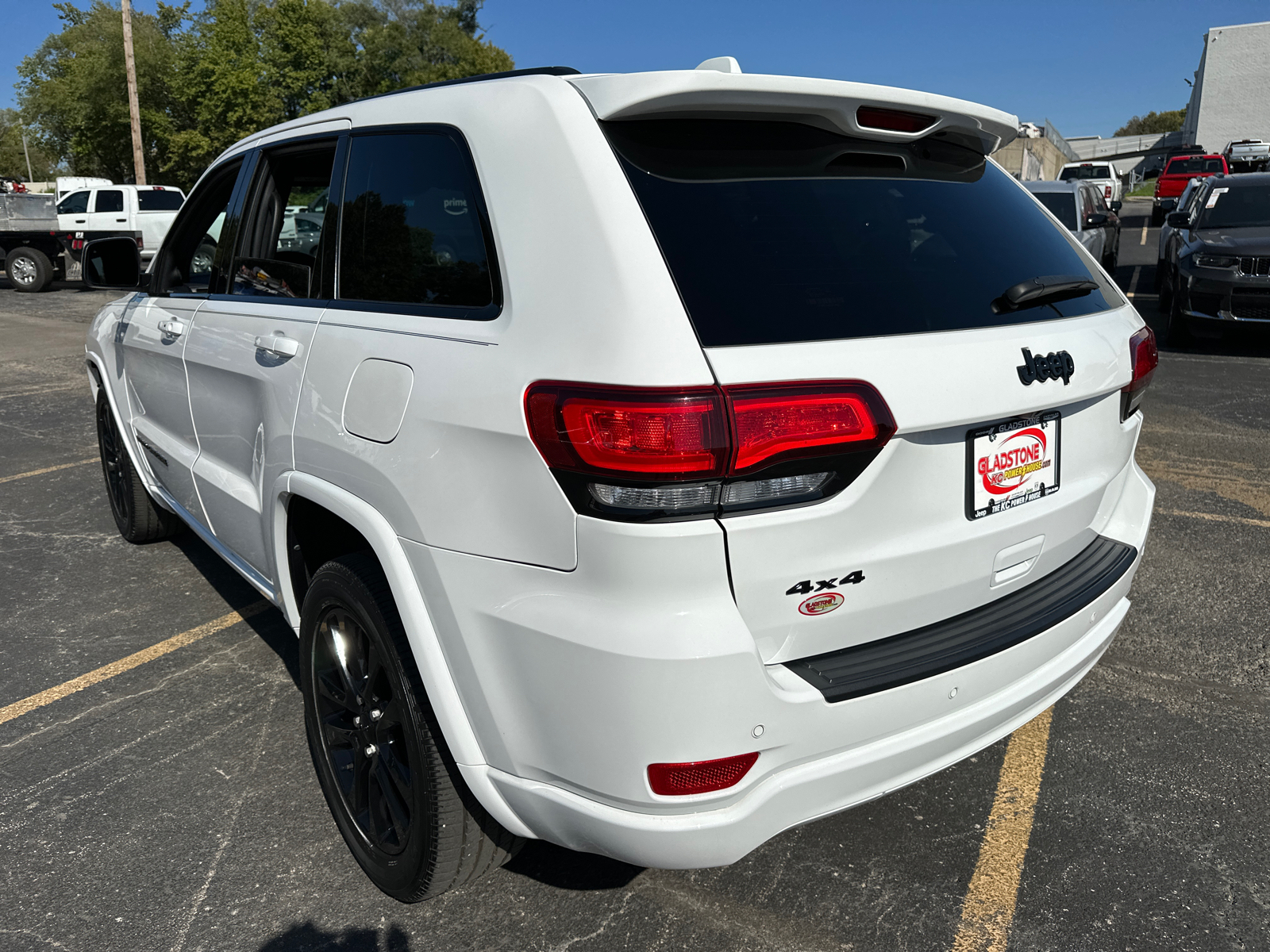 2021 Jeep Grand Cherokee Laredo X 8