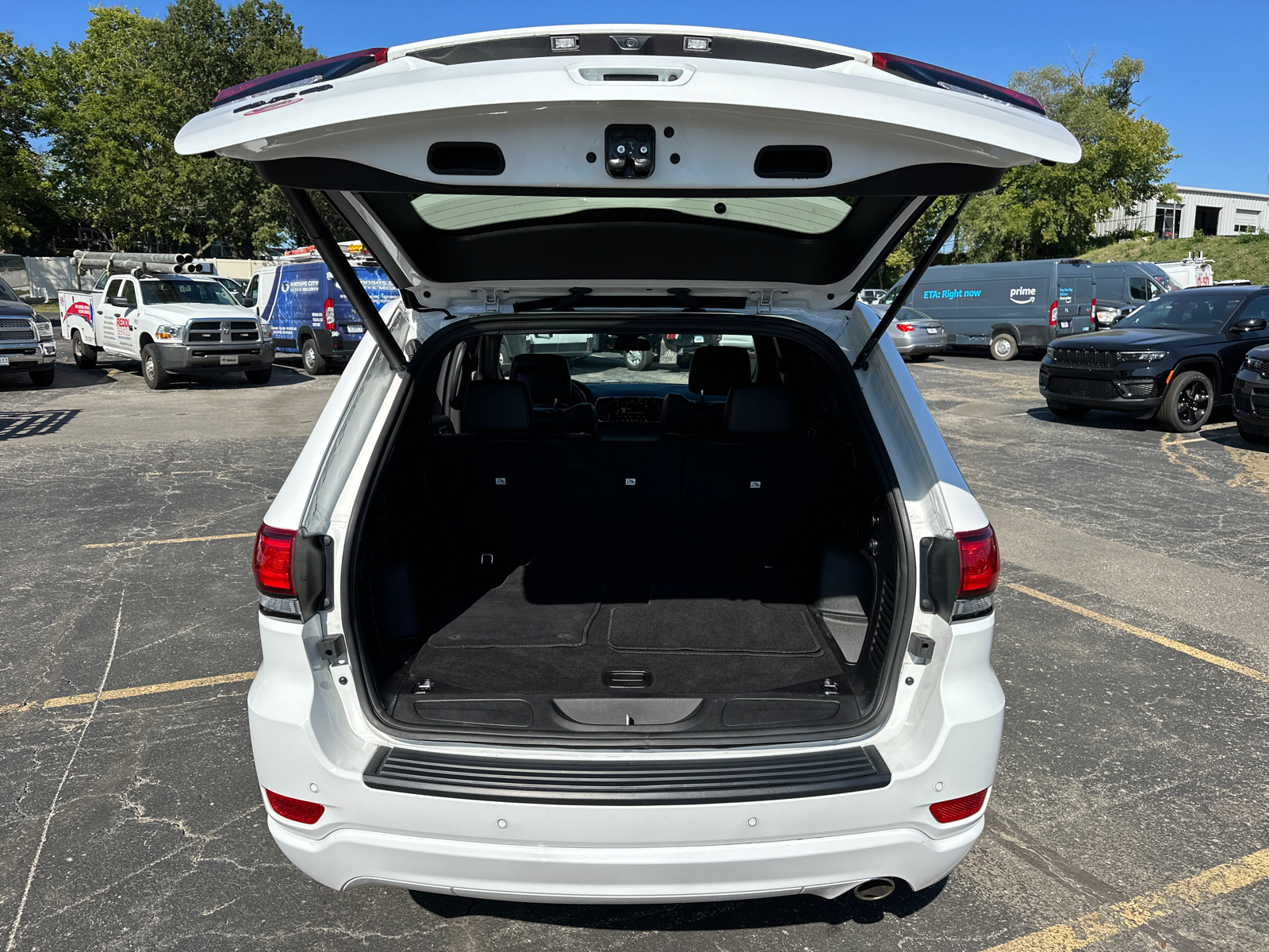 2021 Jeep Grand Cherokee Laredo X 9