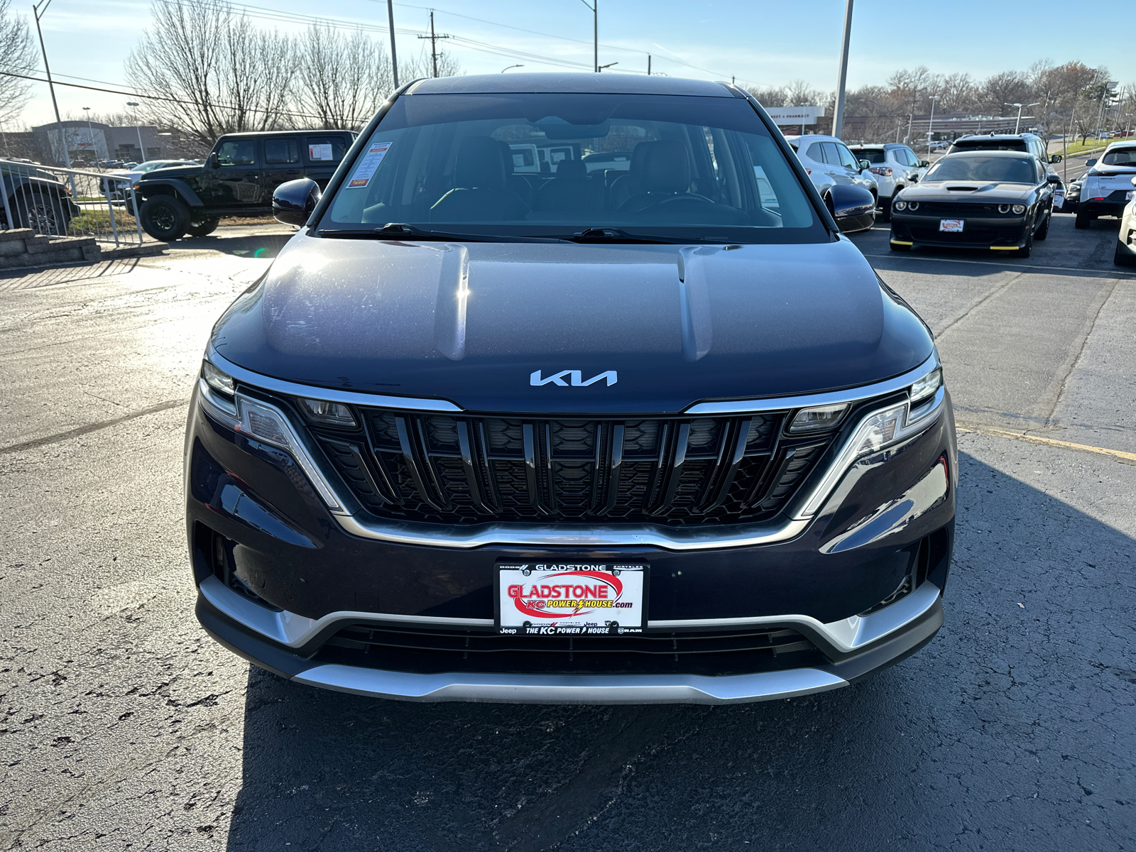 2023 Kia Carnival LX 3