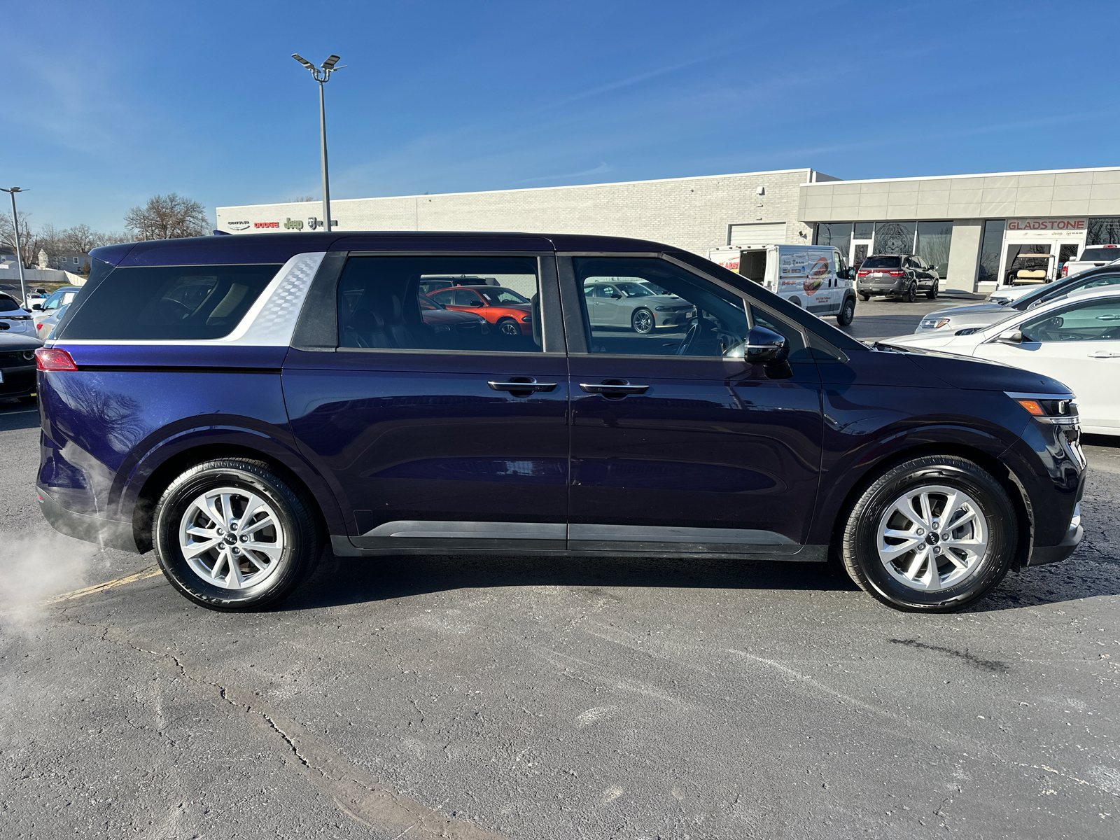 2023 Kia Carnival LX 5