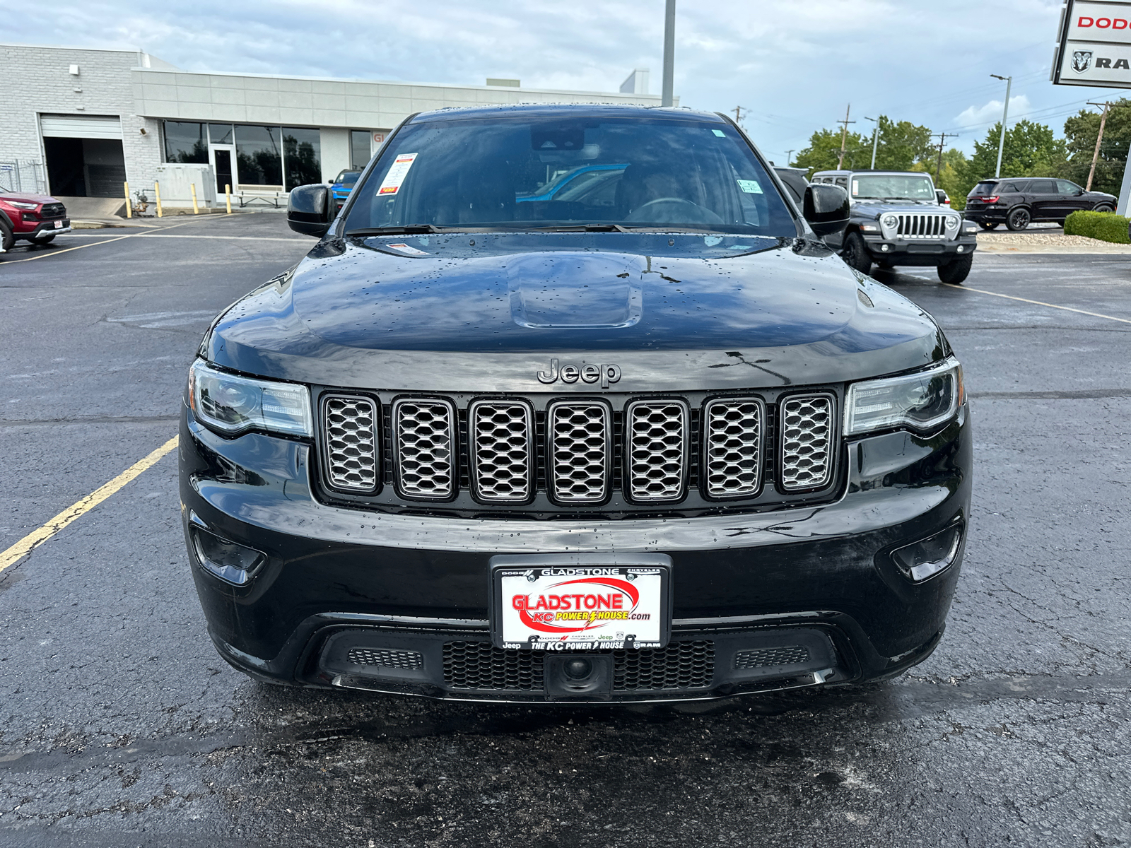 2021 Jeep Grand Cherokee Laredo X 3