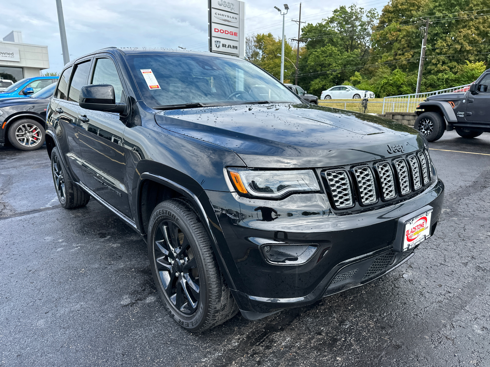 2021 Jeep Grand Cherokee Laredo X 4