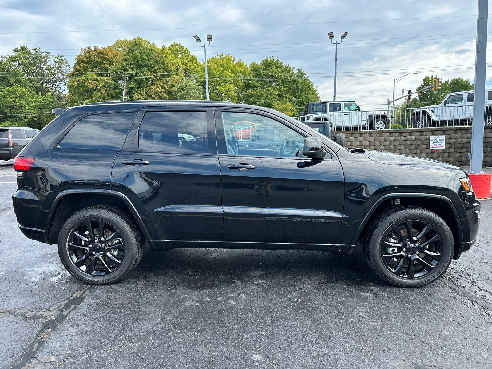 2021 Jeep Grand Cherokee Laredo X 5