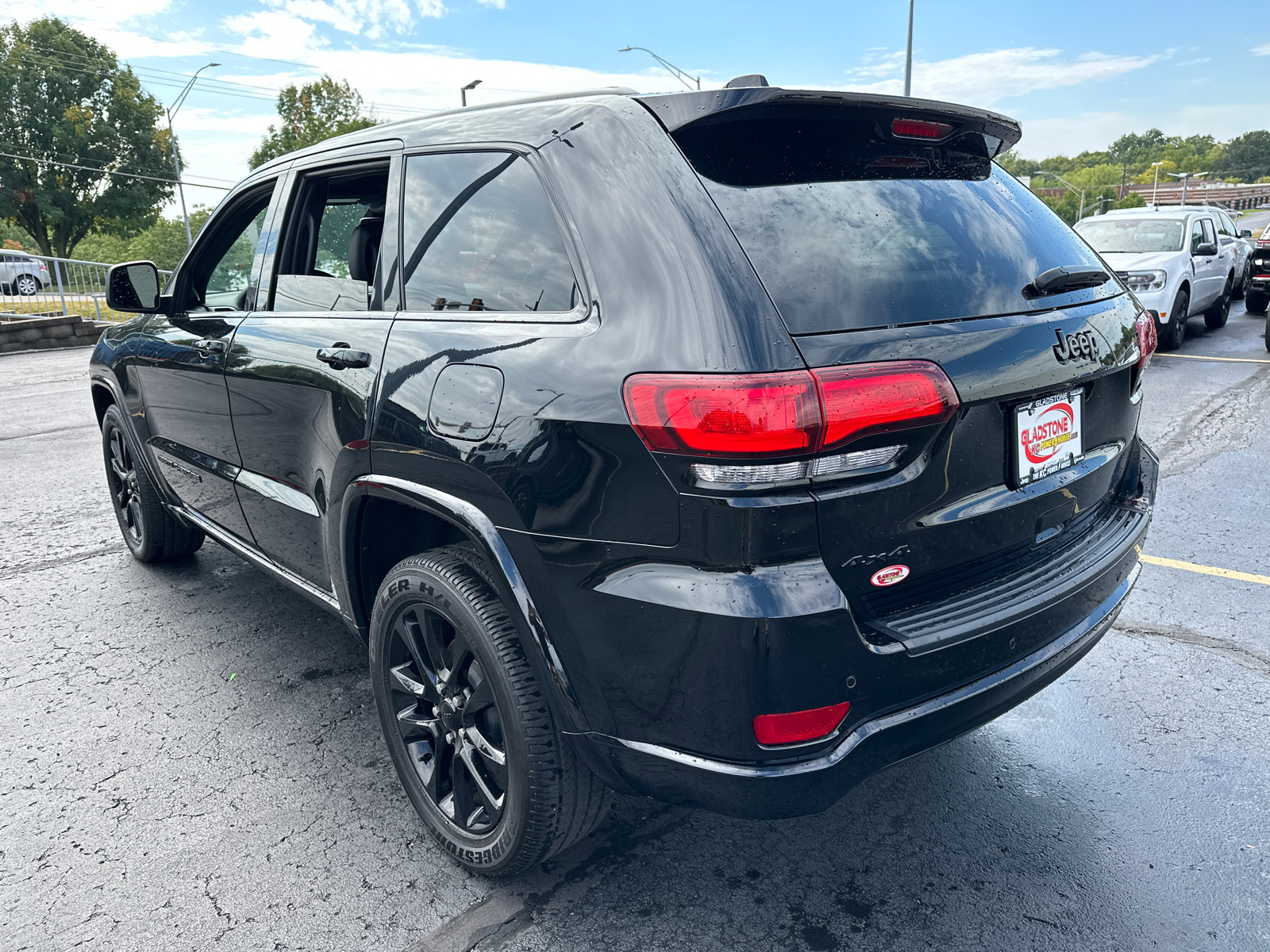 2021 Jeep Grand Cherokee Laredo X 8