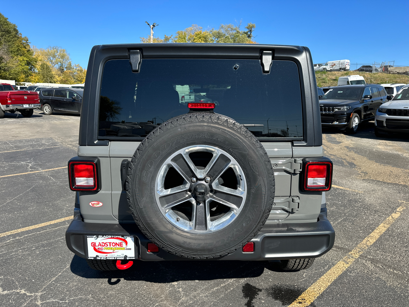 2022 Jeep Wrangler Unlimited Sahara 7