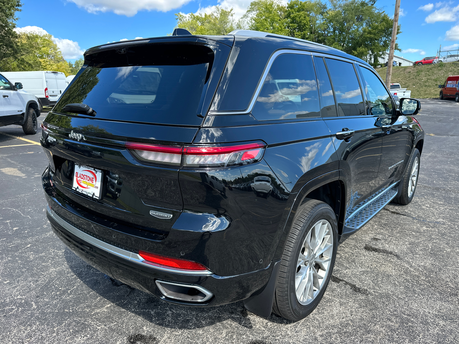 2023 Jeep Grand Cherokee Summit 6