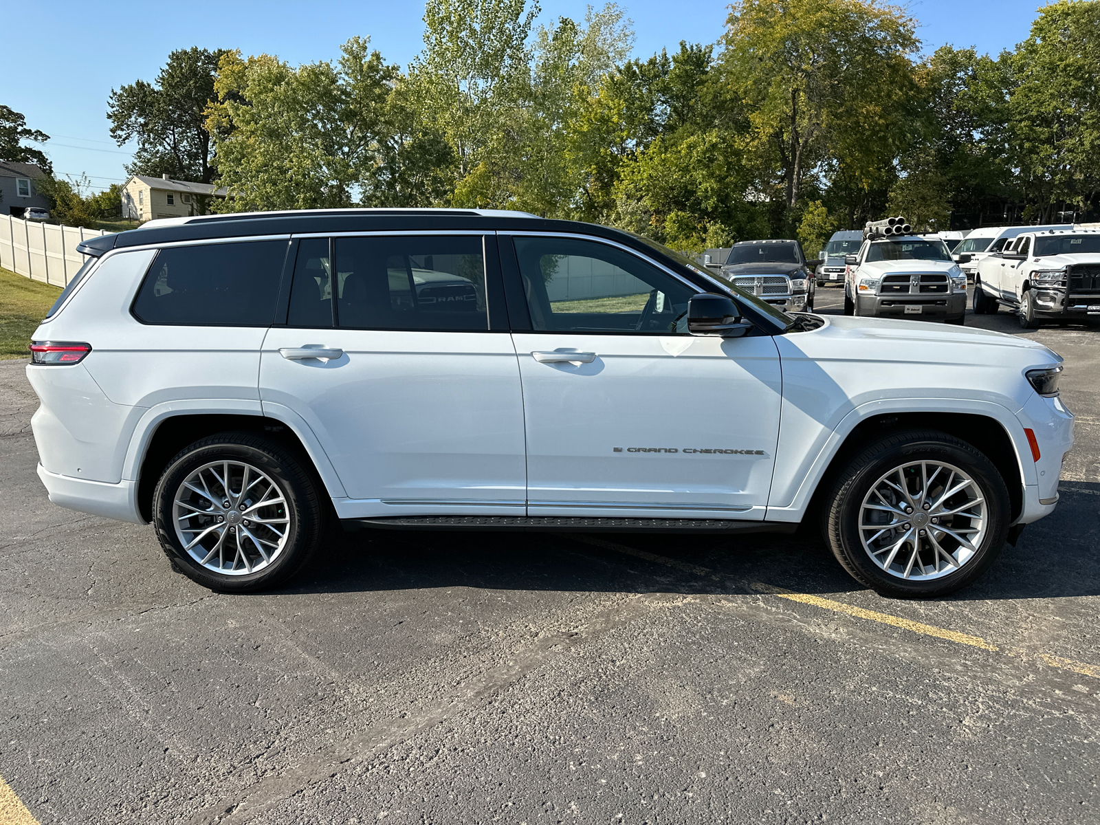 2022 Jeep Grand Cherokee L Summit 5