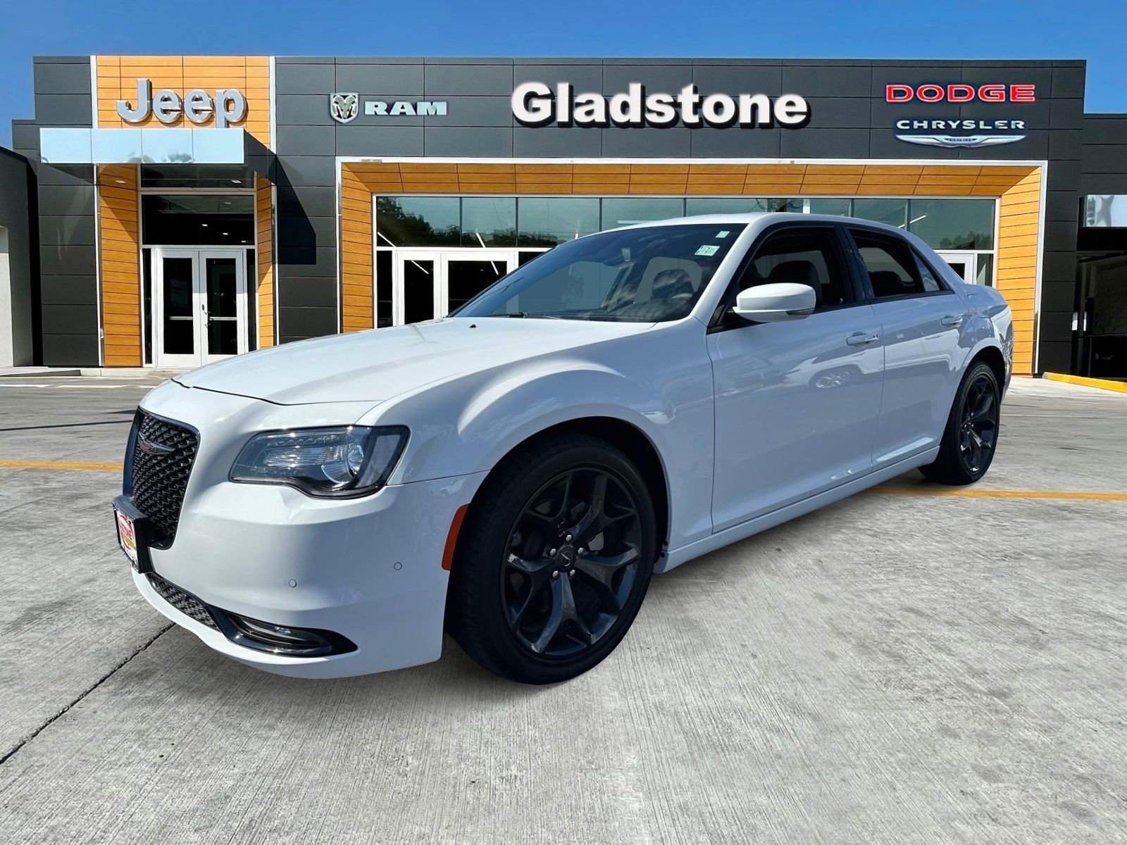 2023 Chrysler 300 S 1