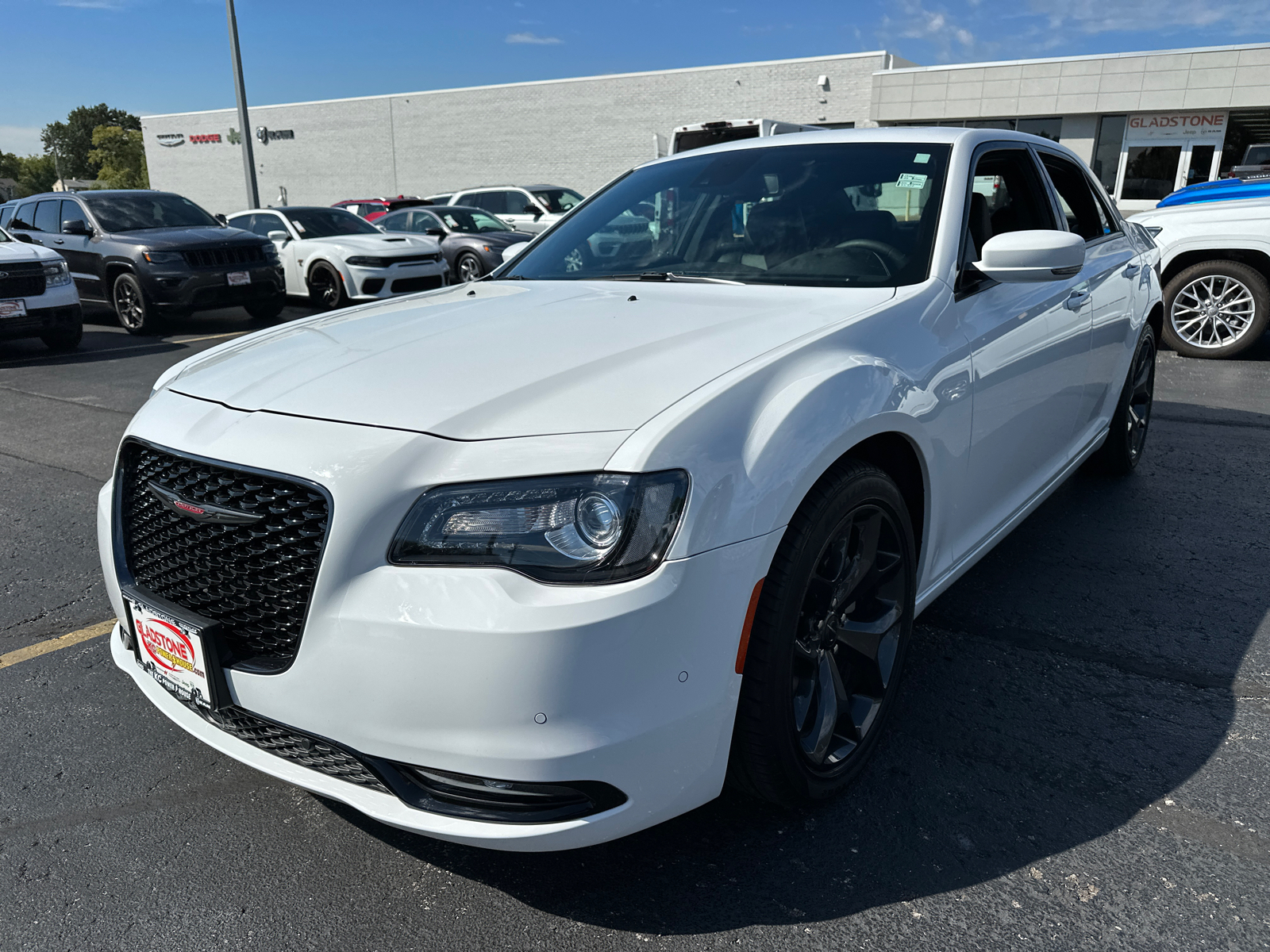 2023 Chrysler 300 S 2