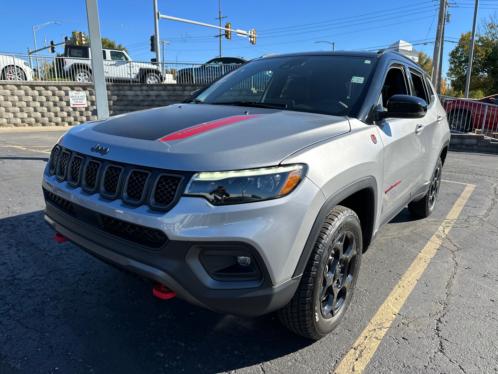 2023 Jeep Compass Trailhawk 2