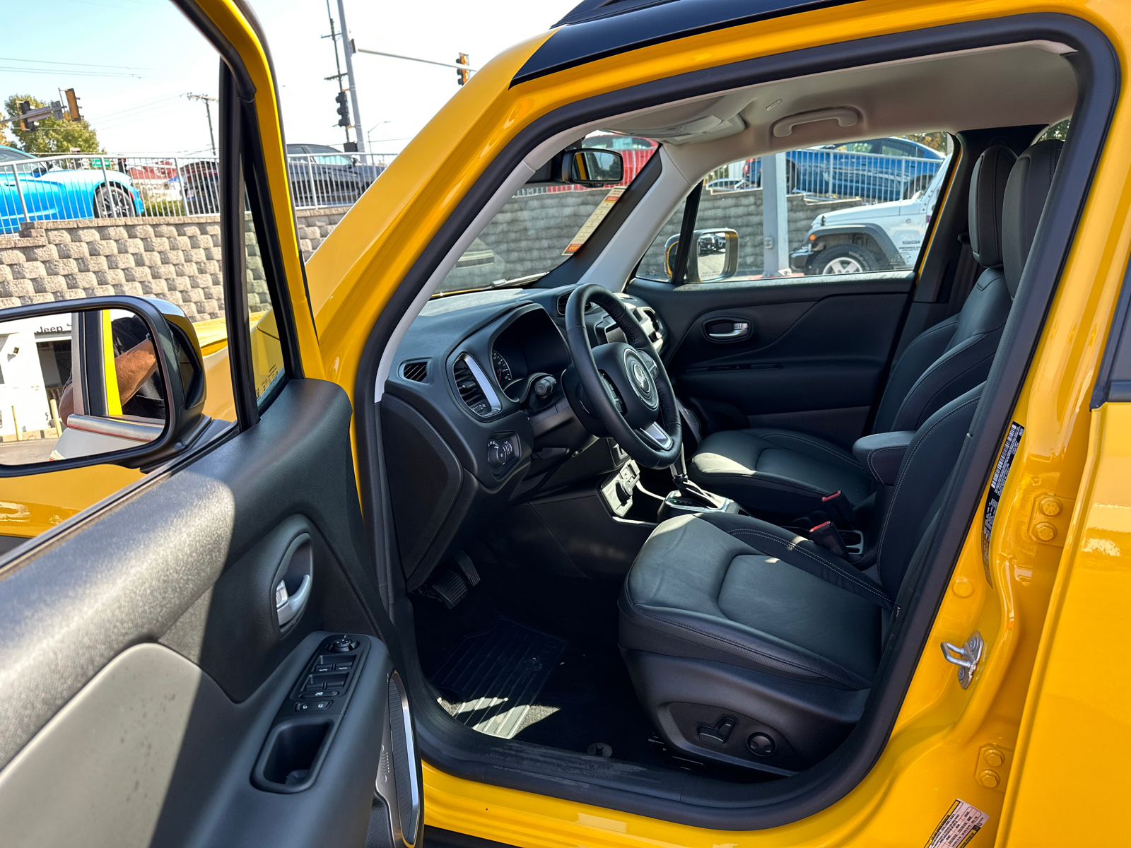 2023 Jeep Renegade Limited 37