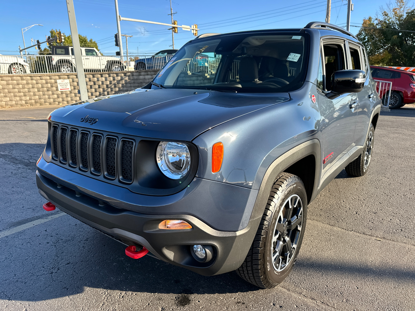 2023 Jeep Renegade Trailhawk 2