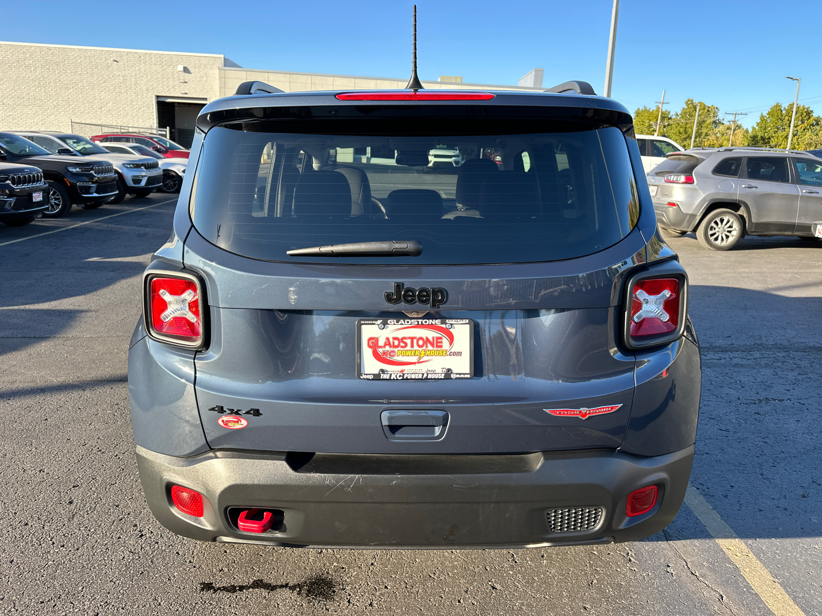 2023 Jeep Renegade Trailhawk 7