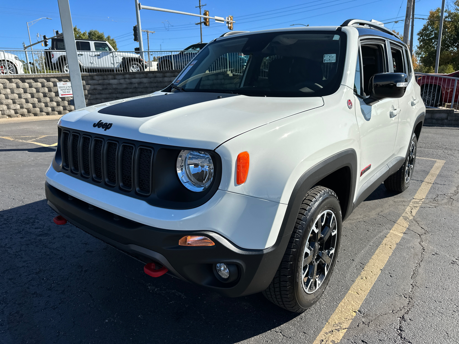 2023 Jeep Renegade Trailhawk 2