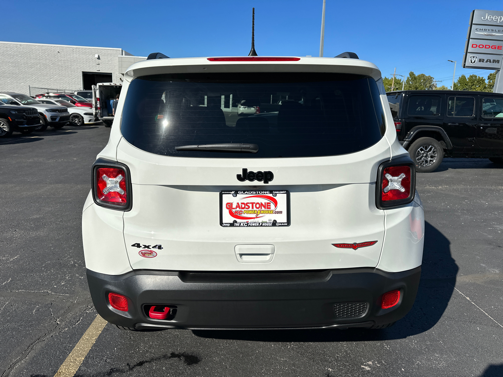 2023 Jeep Renegade Trailhawk 7