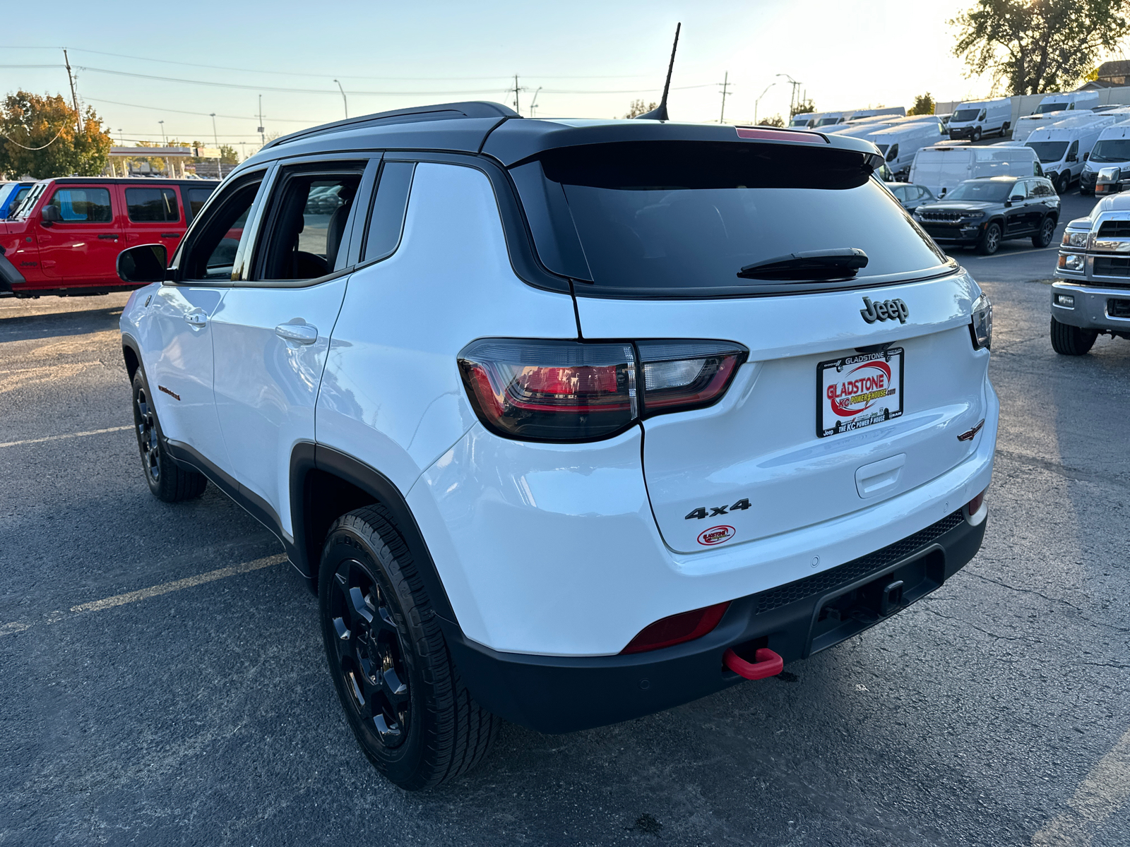 2023 Jeep Compass Trailhawk 8