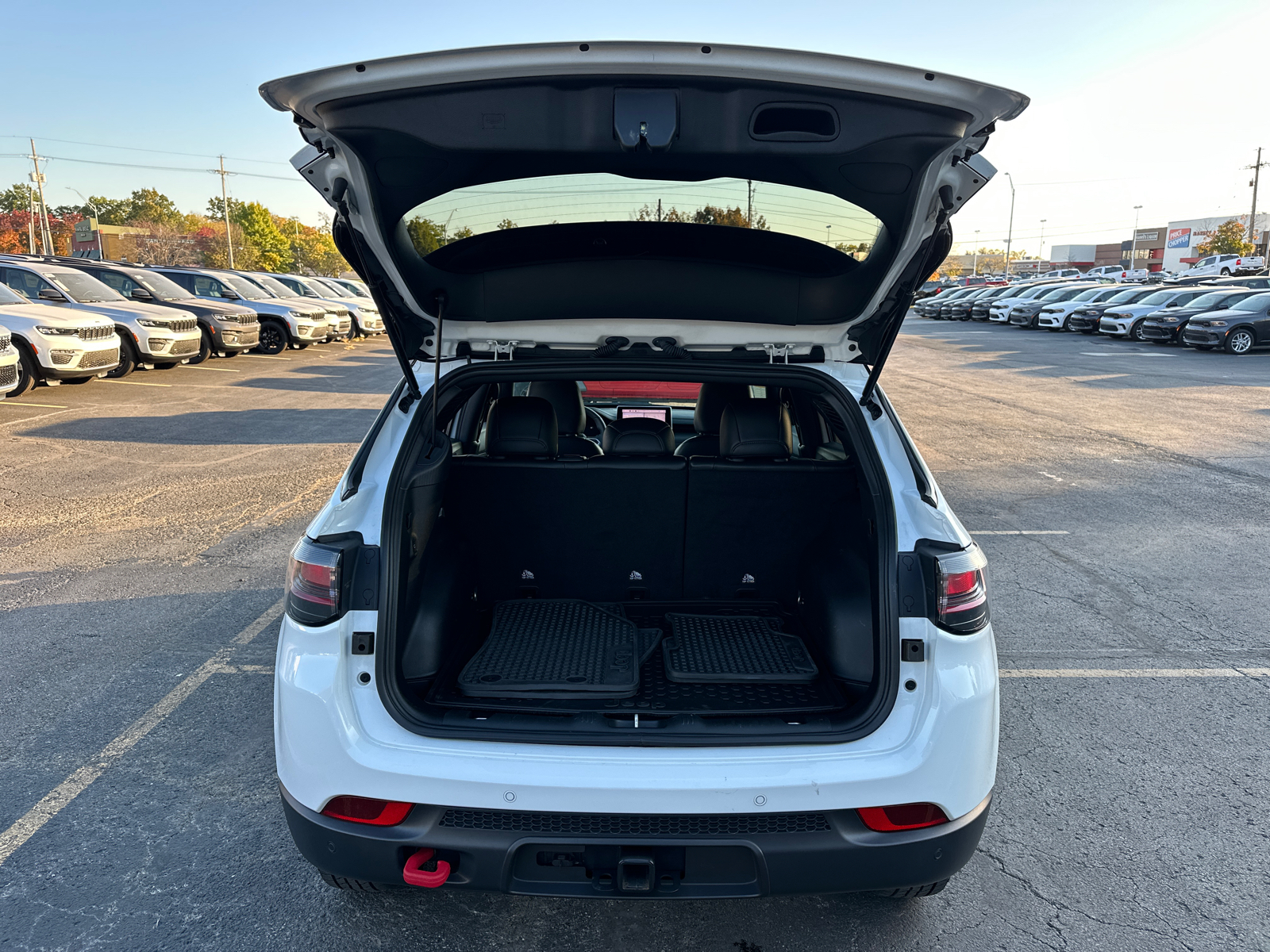 2023 Jeep Compass Trailhawk 9