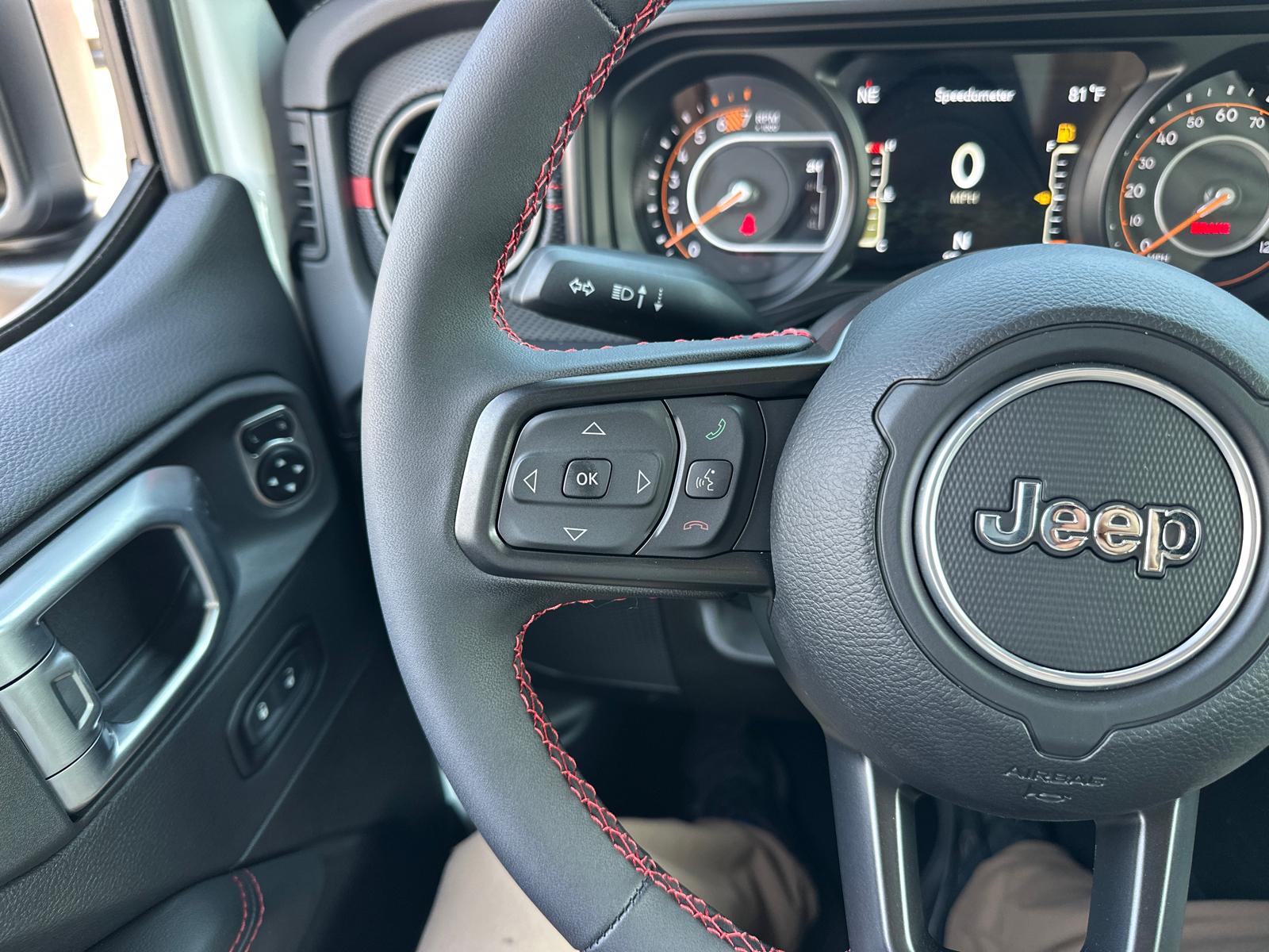 2024 Jeep Wrangler Rubicon X 39