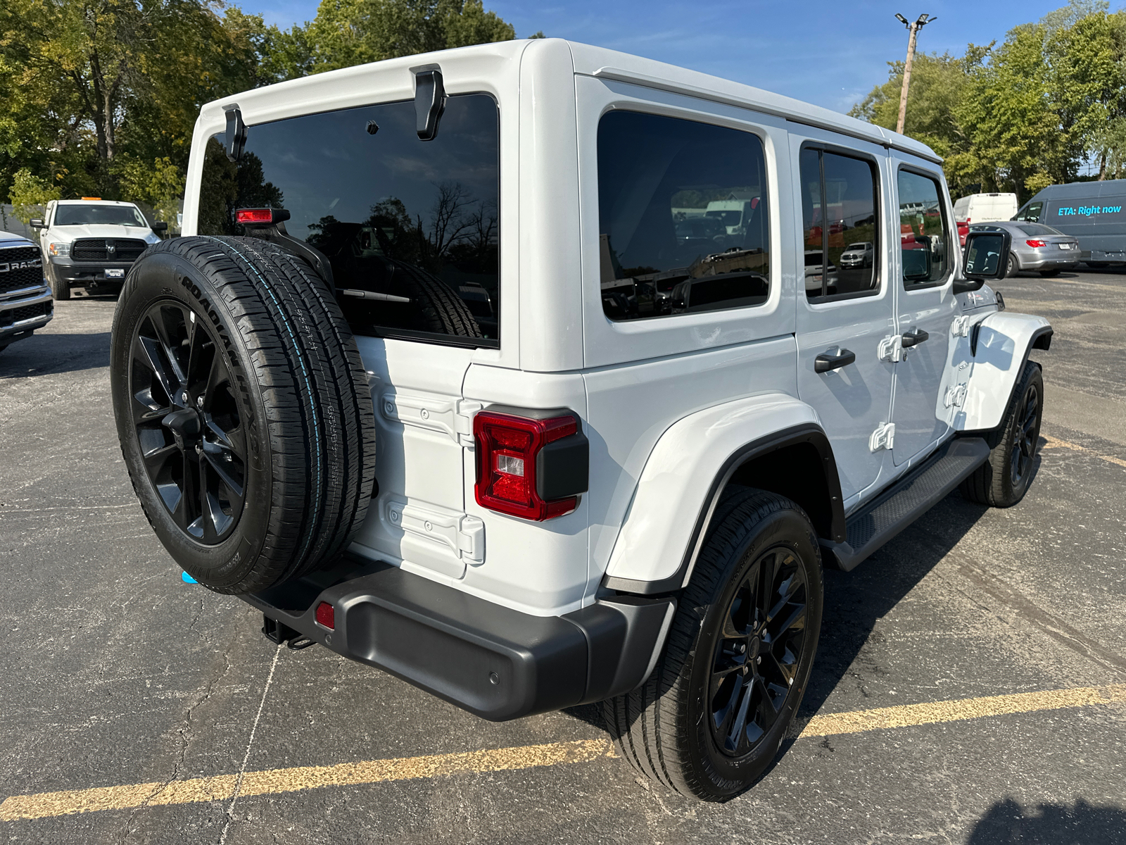 2024 Jeep Wrangler Sahara 4xe 6