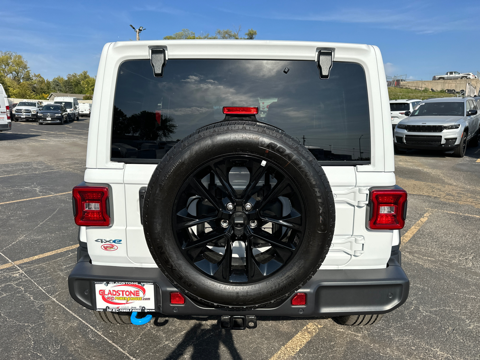 2024 Jeep Wrangler Sahara 4xe 7