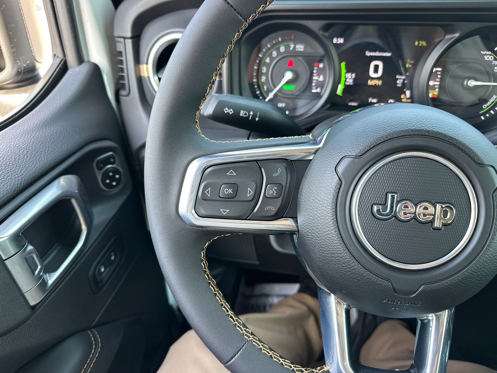 2024 Jeep Wrangler Sahara 4xe 36