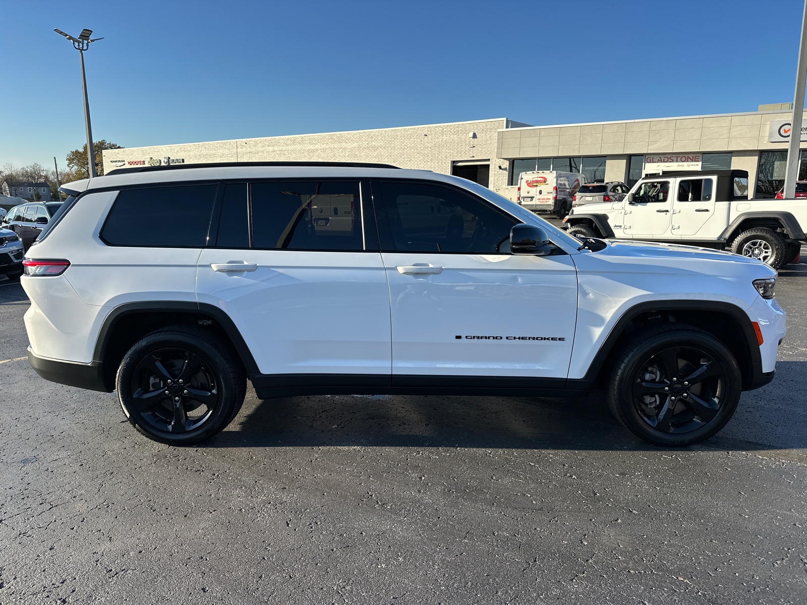 2021 Jeep Grand Cherokee L Laredo 5