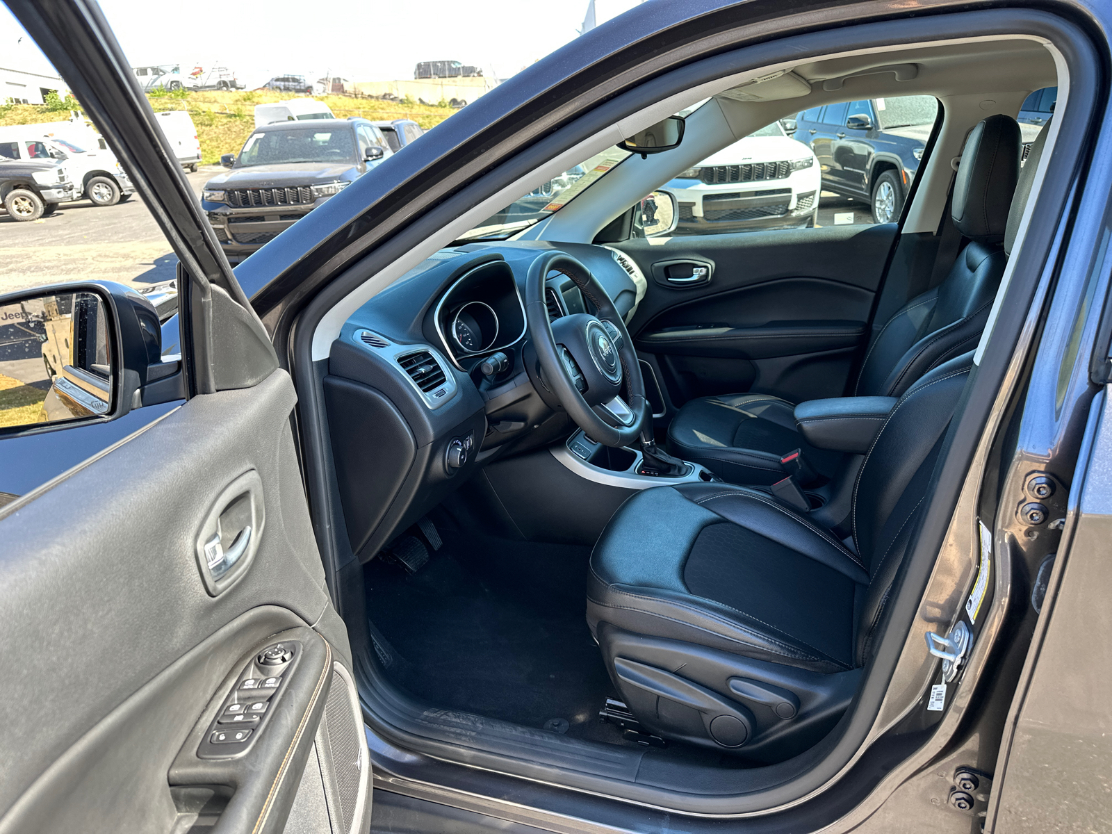 2021 Jeep Compass Latitude 37