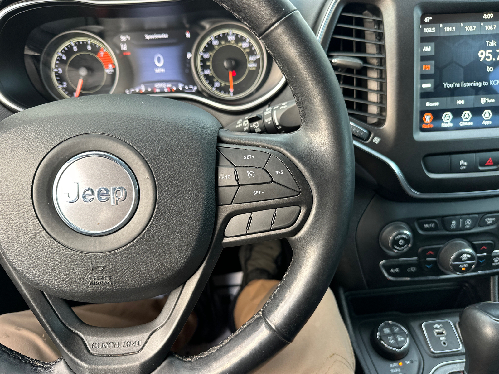 2021 Jeep Cherokee Trailhawk 40