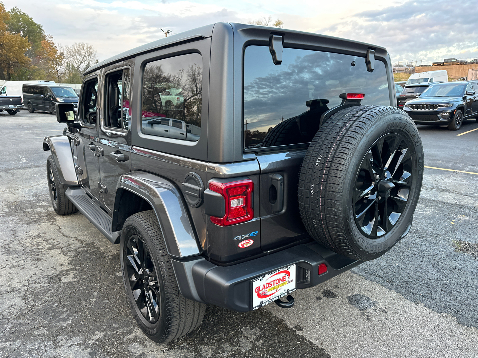 2021 Jeep Wrangler Unlimited Sahara 4xe 8