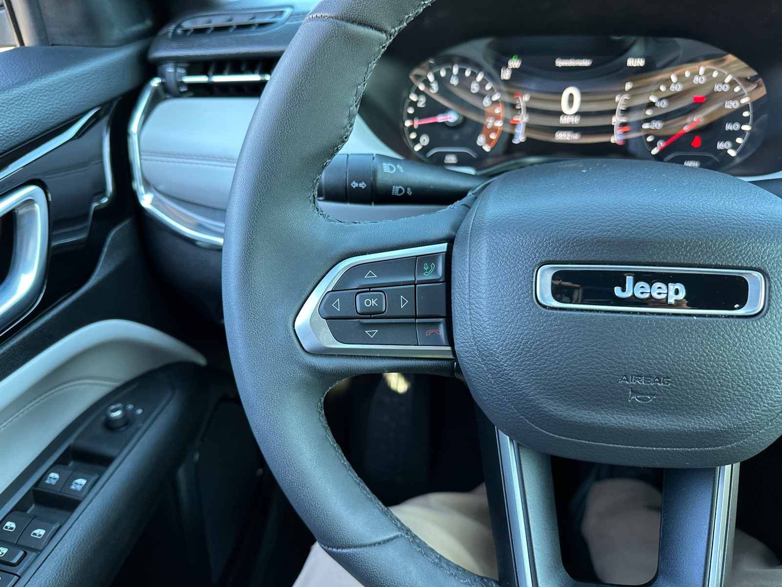 2023 Jeep Compass Limited 39