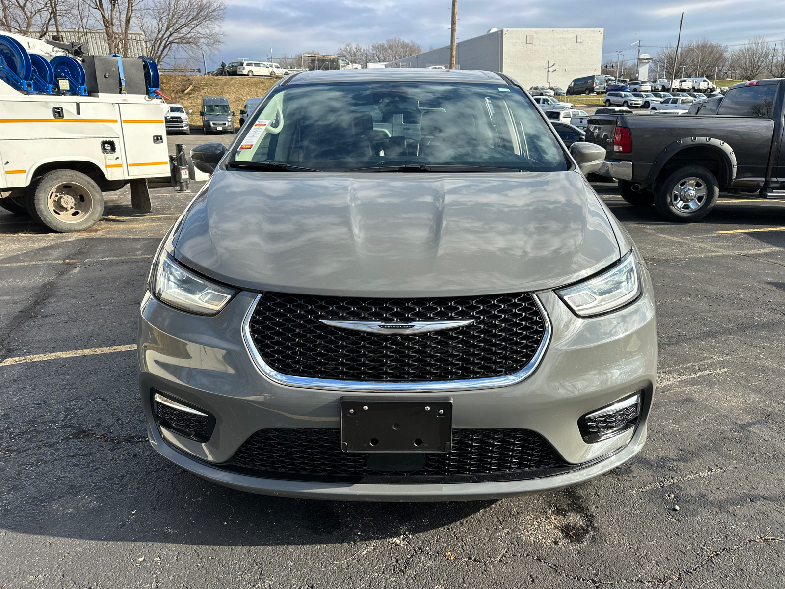 2022 Chrysler Pacifica Hybrid Touring L 3