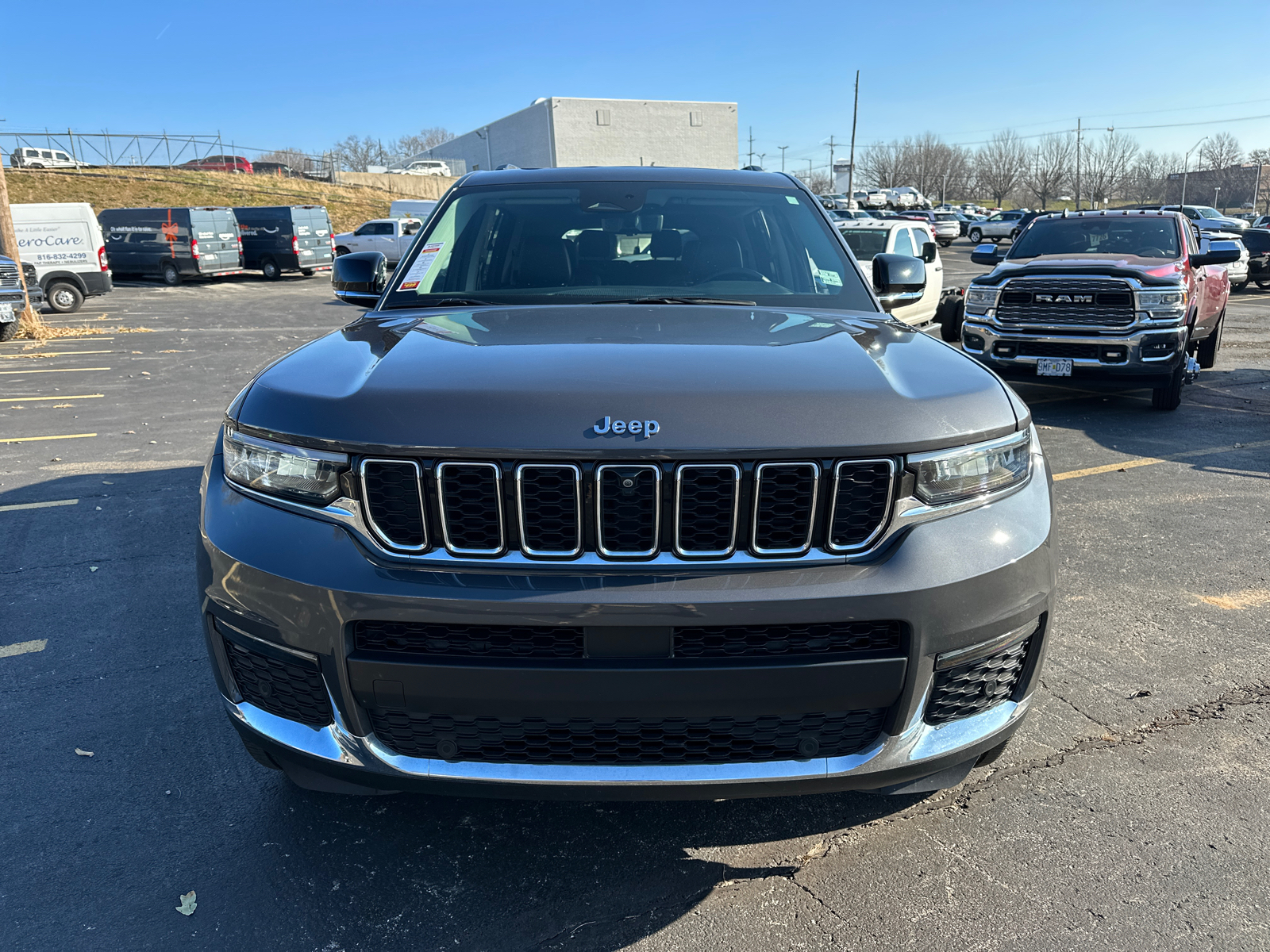 2022 Jeep Grand Cherokee L Limited 3