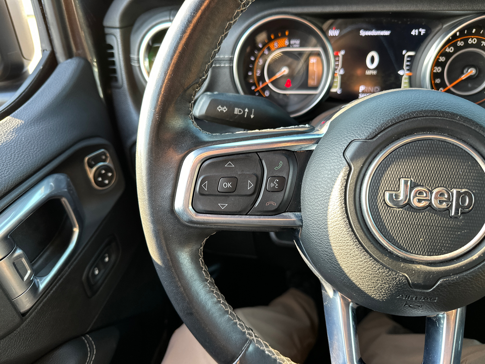 2021 Jeep Wrangler Unlimited Sahara 39