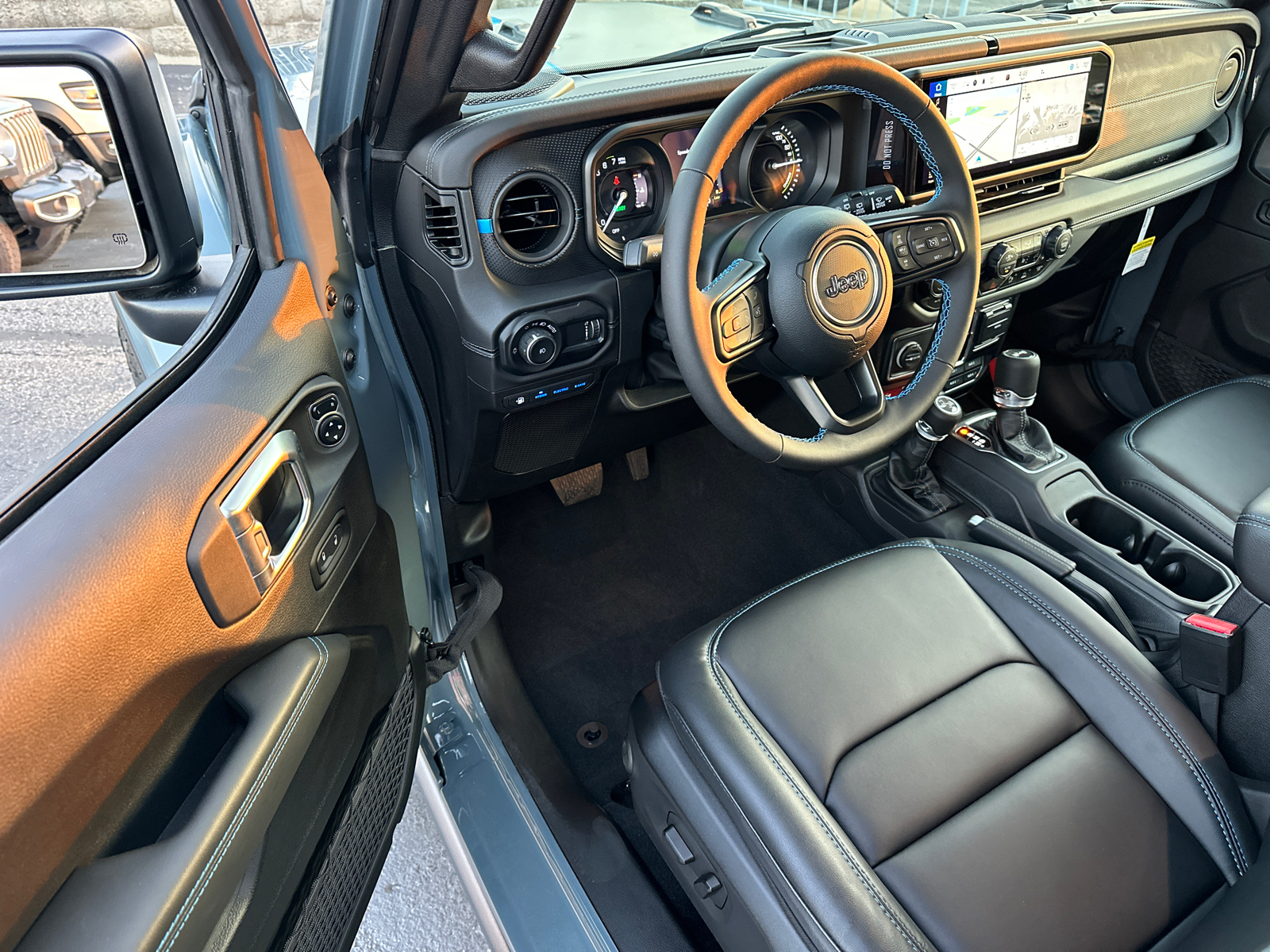 2024 Jeep Wrangler Rubicon X 4xe 31