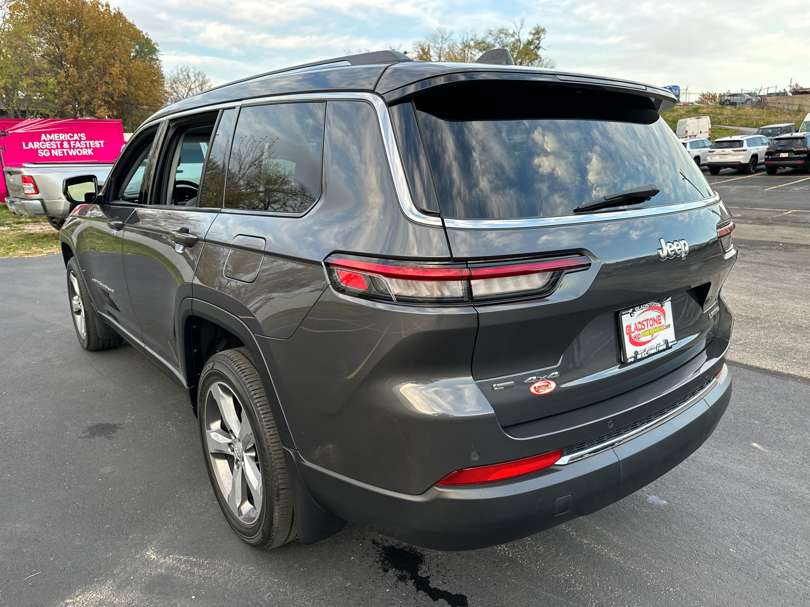 2022 Jeep Grand Cherokee L Limited 8