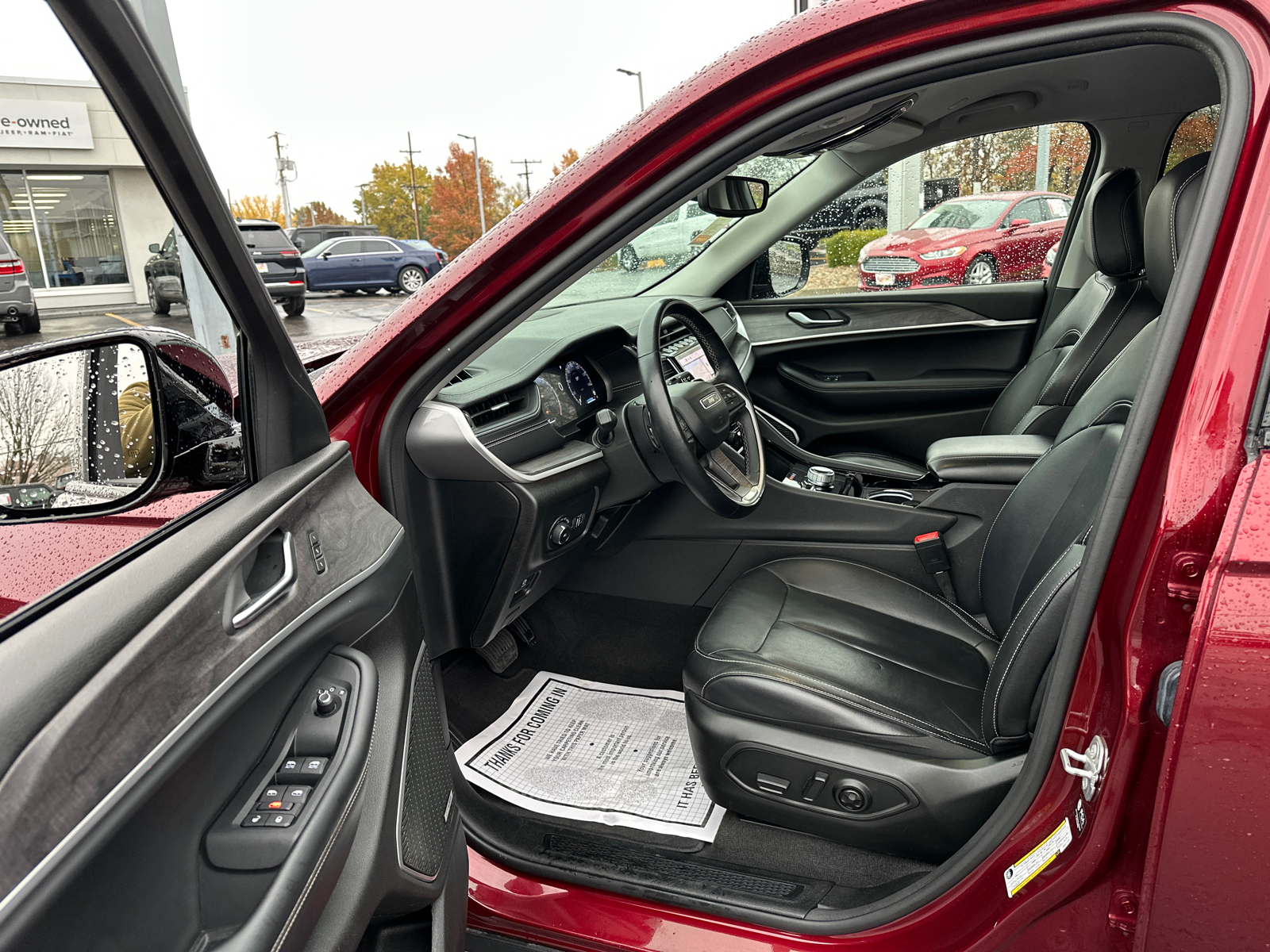 2022 Jeep Grand Cherokee L Limited 38