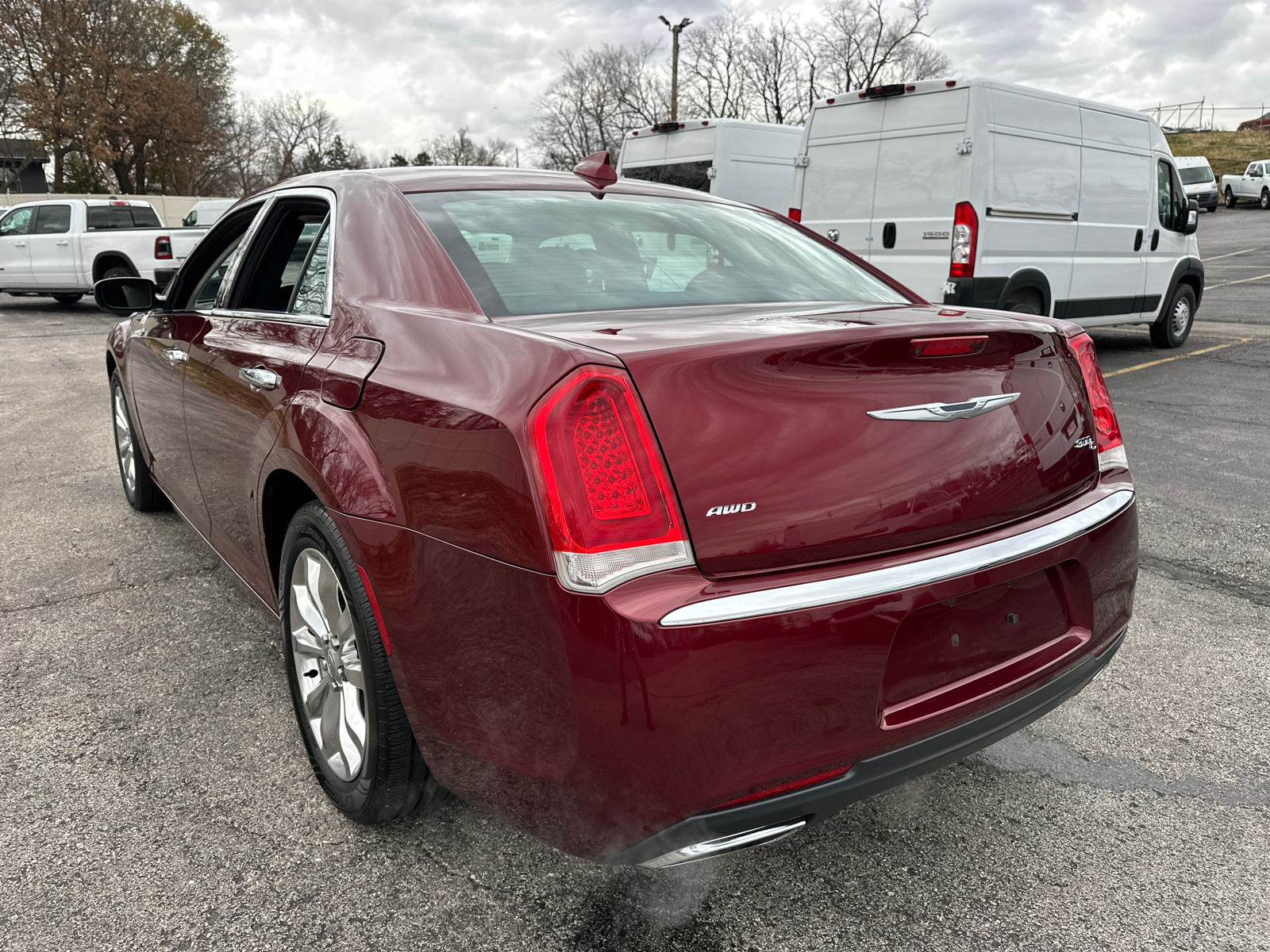 2016 Chrysler 300C Base 8