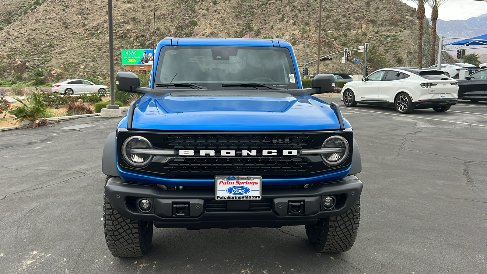 2023 Ford Bronco  8