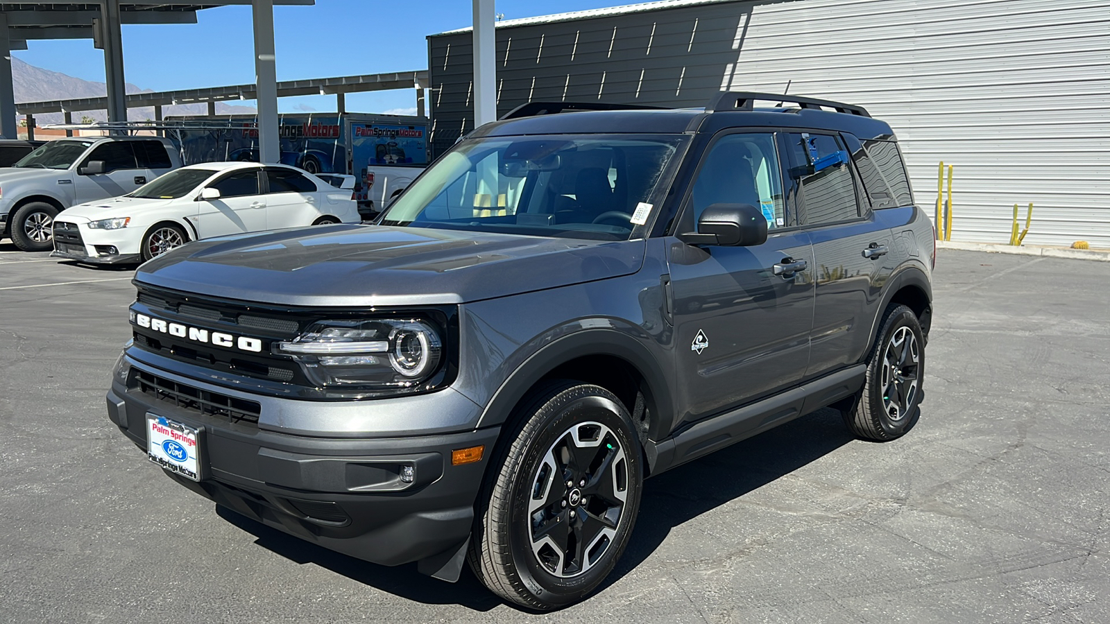 2023 Ford Bronco Sport Outer Banks 2