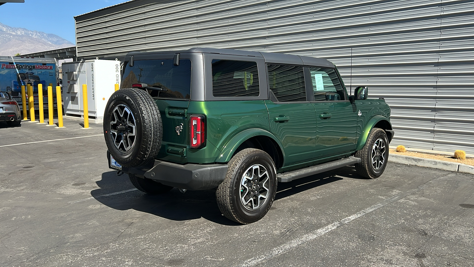 2024 Ford Bronco Outer Banks 8