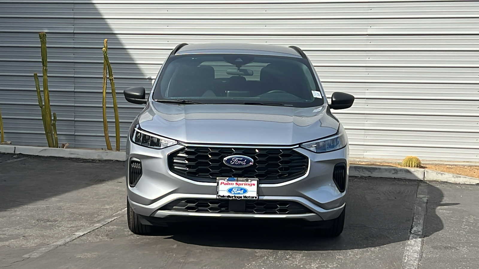 2024 Ford Escape ST-Line 2