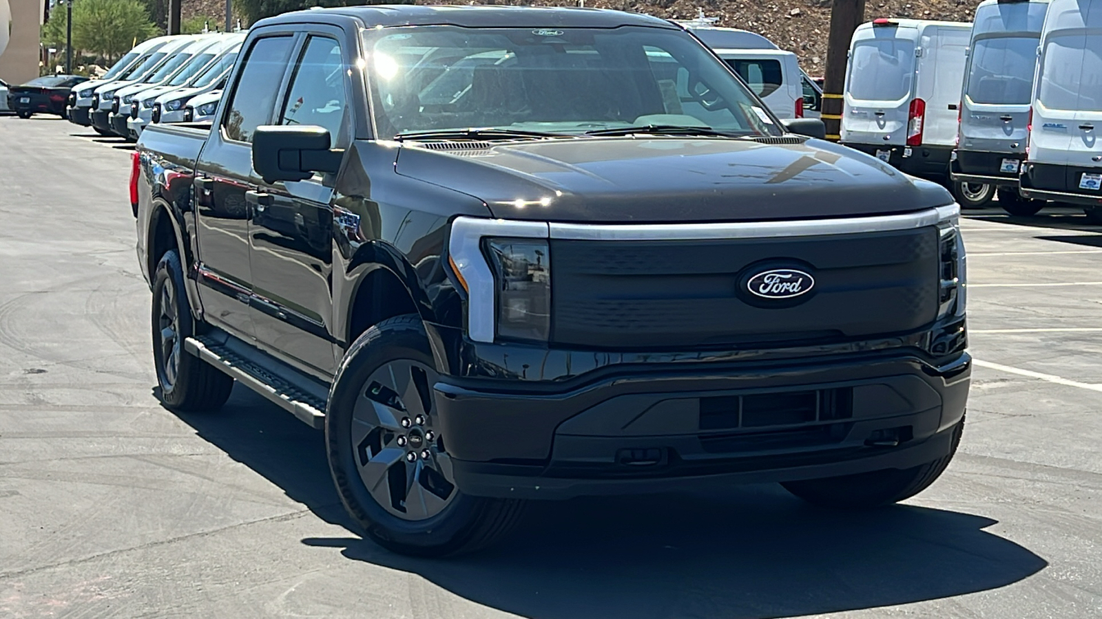 2024 Ford F-150 Lightning XLT 1