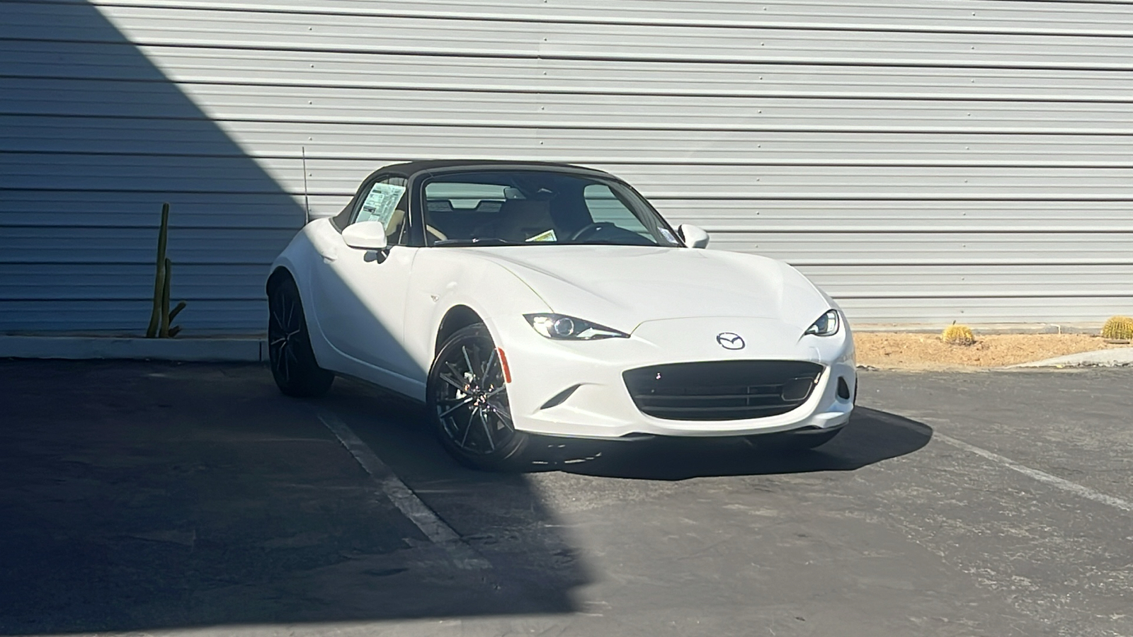 2024 Mazda MX-5 Miata Grand Touring 1