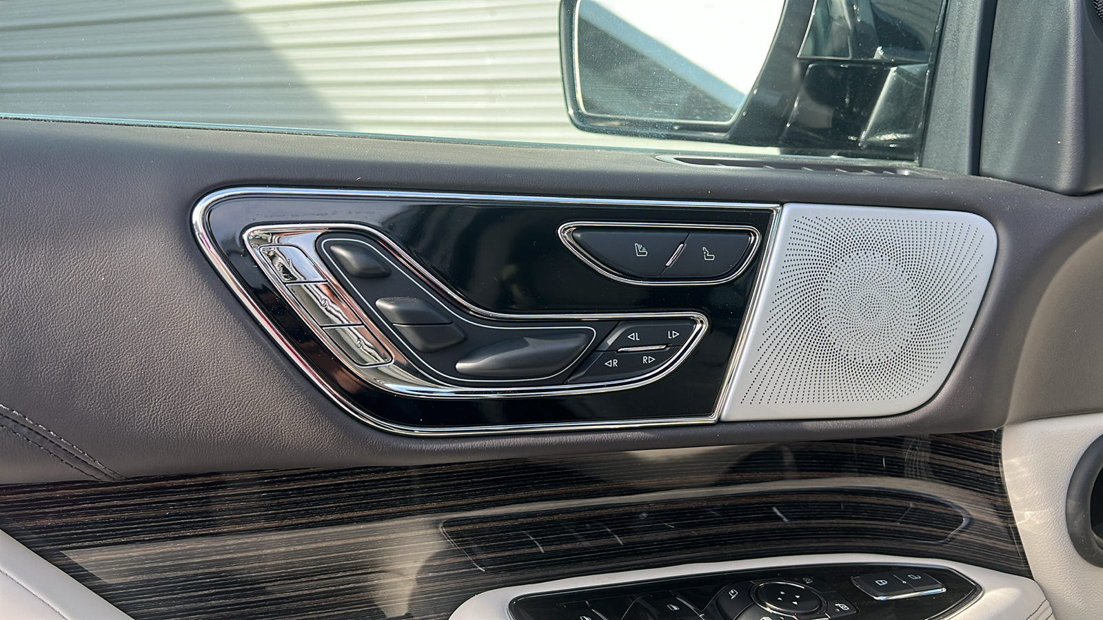 2024 Lincoln Navigator Black Label 22