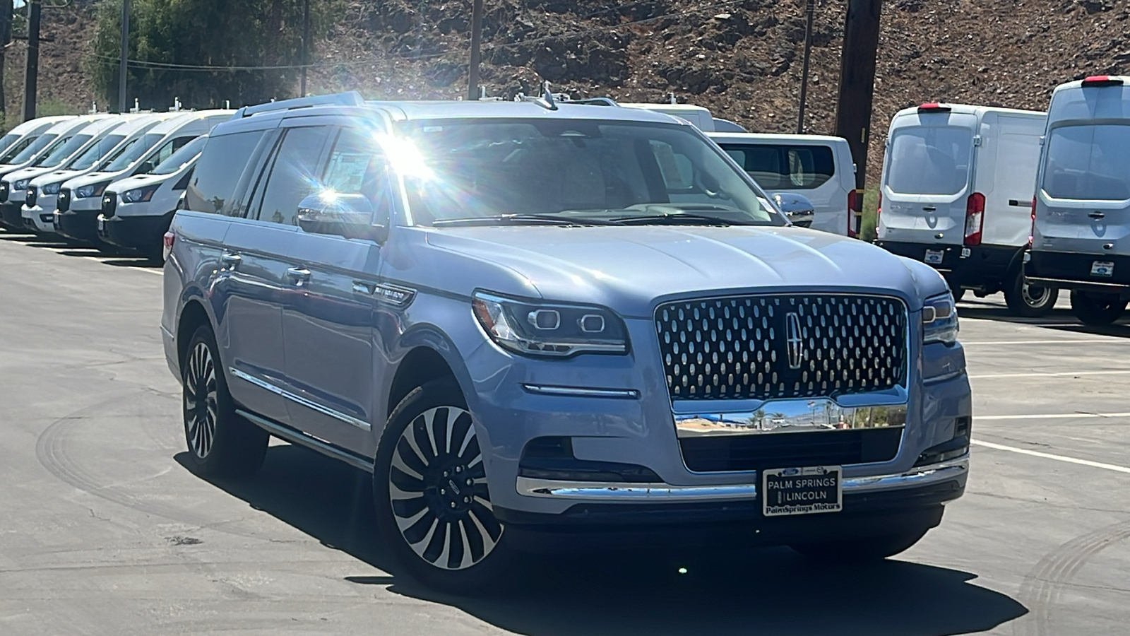 2024 Lincoln Navigator L Black Label 1