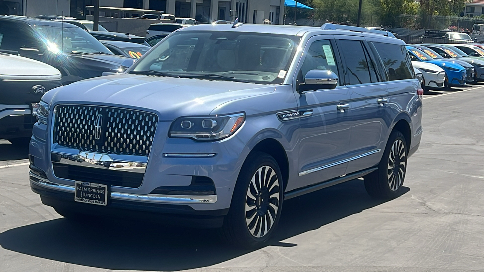 2024 Lincoln Navigator L Black Label 3