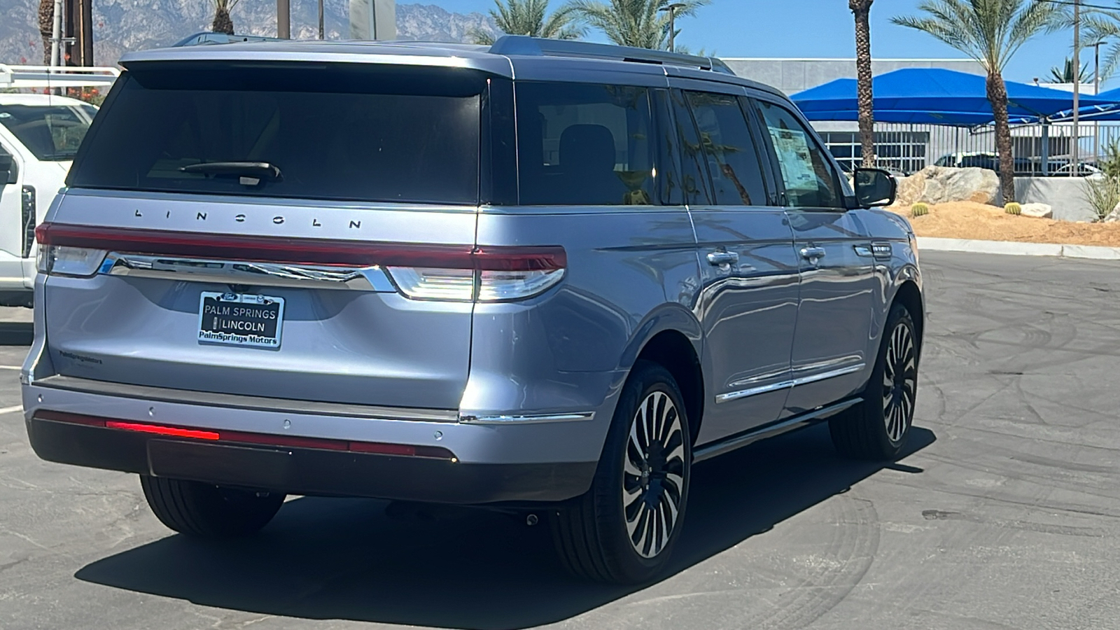 2024 Lincoln Navigator L Black Label 8