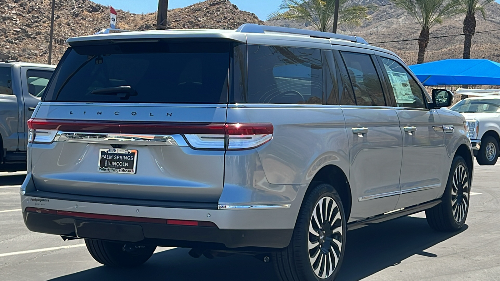 2024 Lincoln Navigator L Black Label 8