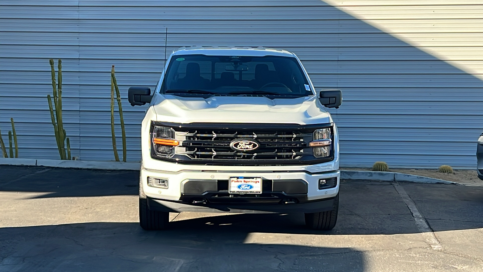 2024 Ford F-150 XLT 2